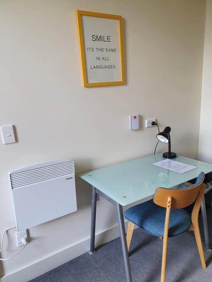 Travel Stay City Hostel Дьюндин Экстерьер фото
