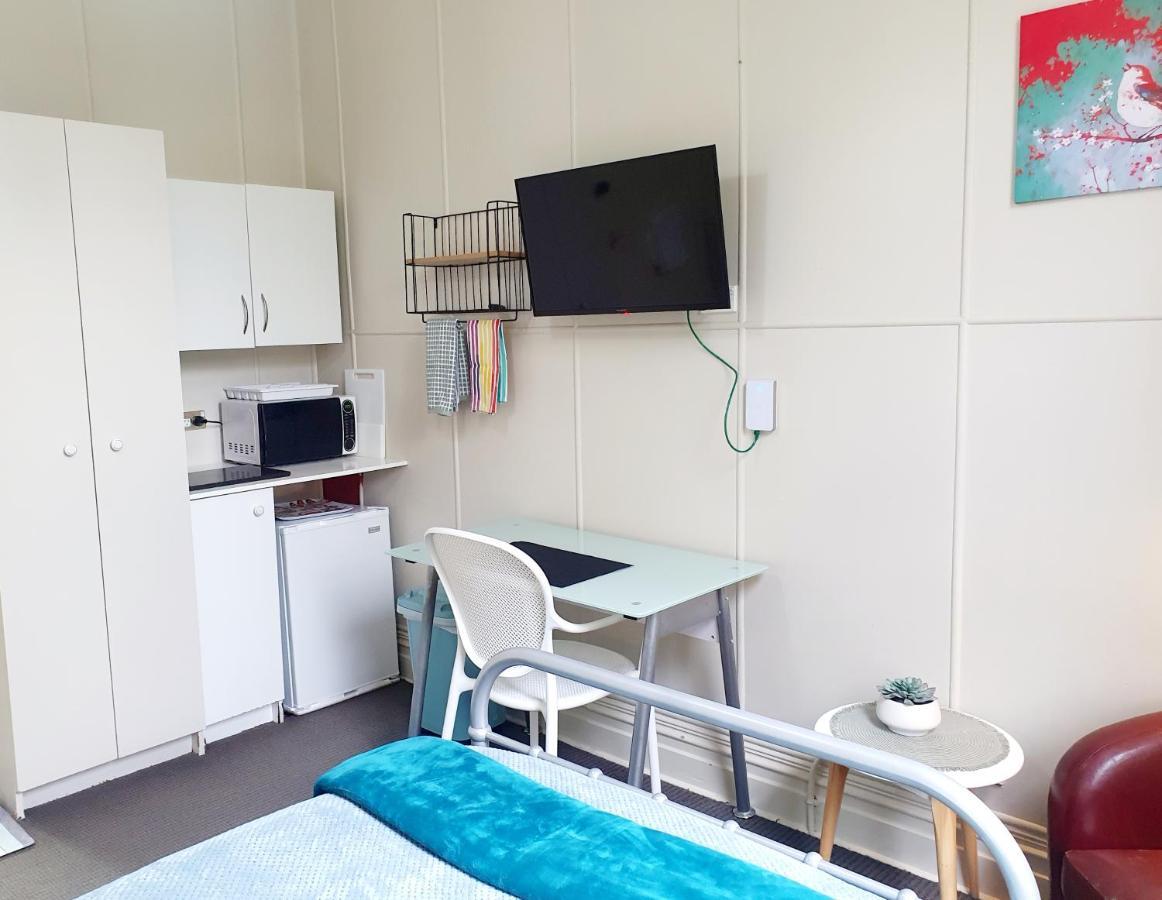 Travel Stay City Hostel Дьюндин Экстерьер фото