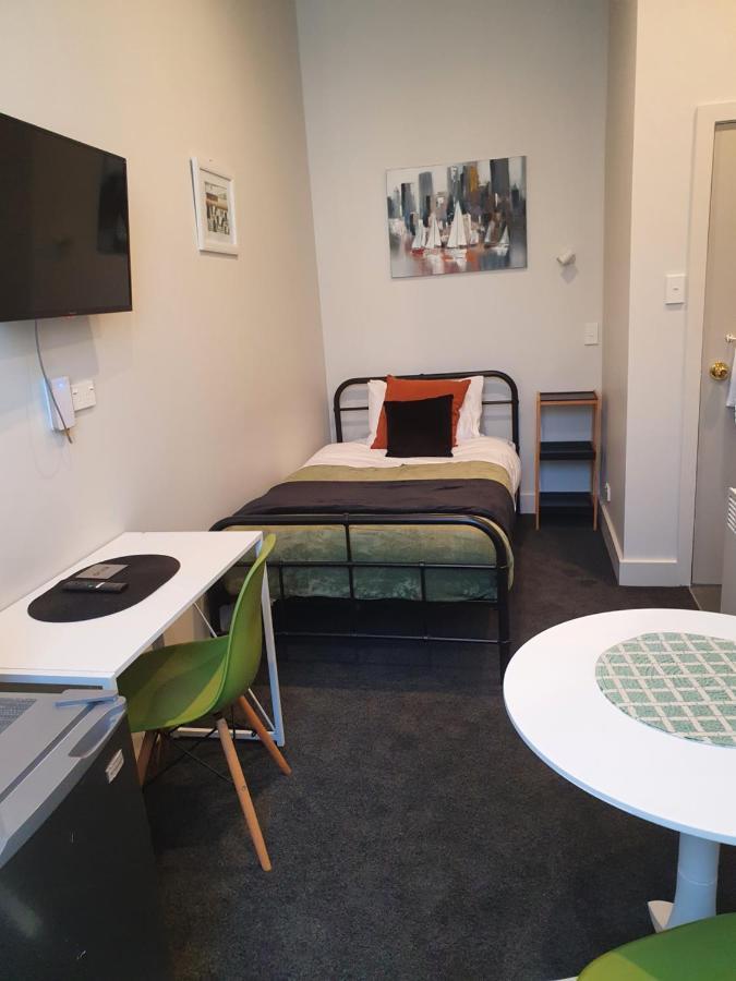 Travel Stay City Hostel Дьюндин Экстерьер фото