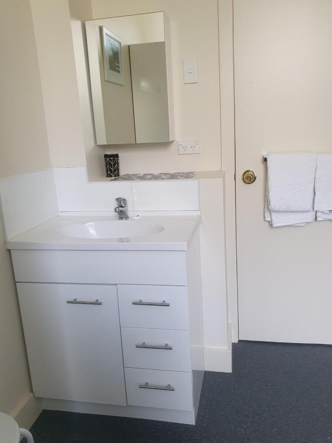 Travel Stay City Hostel Дьюндин Экстерьер фото