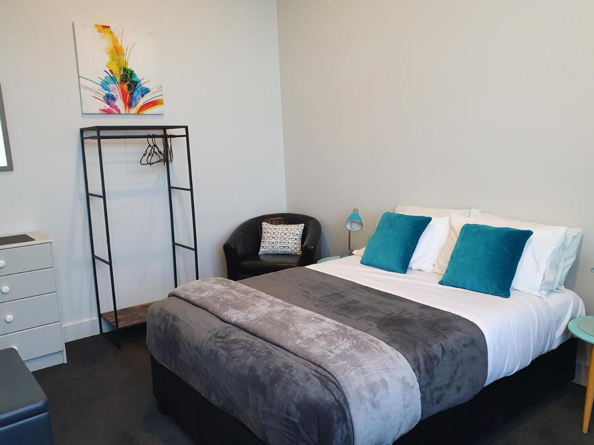 Travel Stay City Hostel Дьюндин Экстерьер фото