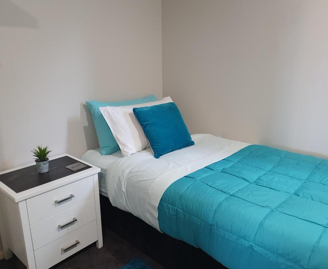 Travel Stay City Hostel Дьюндин Экстерьер фото